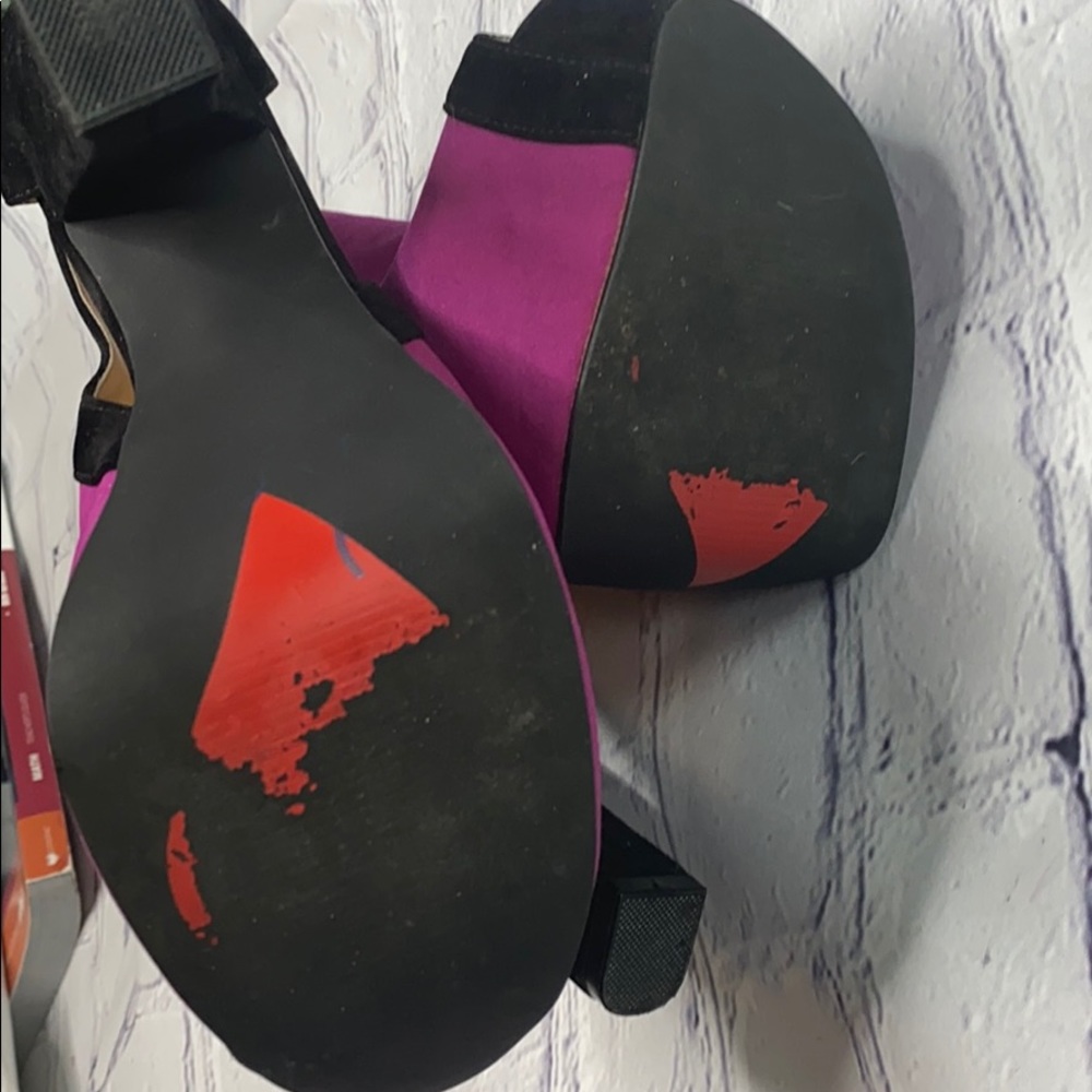 Colorblock Platform Heels - Picture 4 of 5